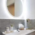 Lora Flowers Suite 5, Free Private Parking Appartement *