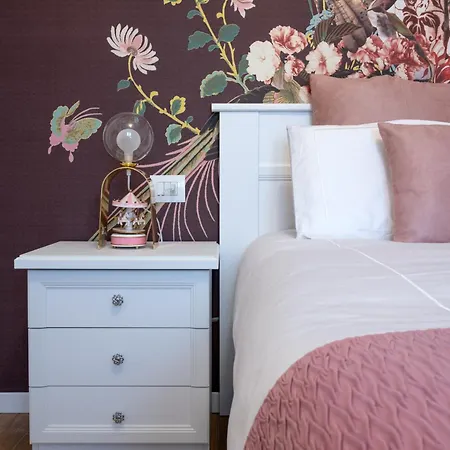 Appartamento Lora Flowers Suite, Free Parking,self Check In, 5 *