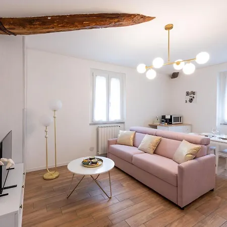 Lora Luxury 5, Free Private Parking, Self Check In, Air Conditioner Apartment