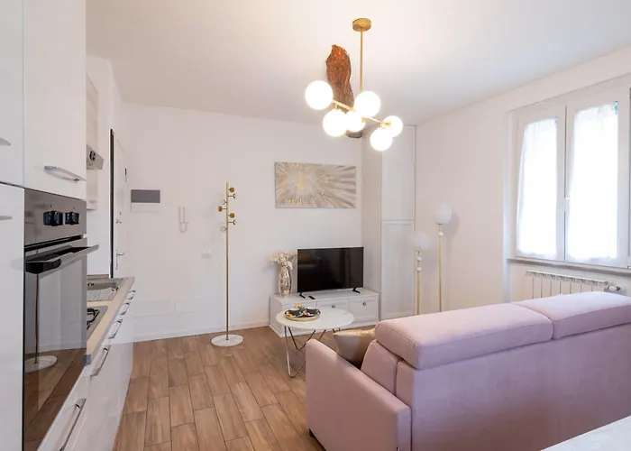 Lora Flowers Suite, Free Parking,self Check In, 5