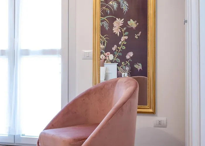 Lora Flowers Suite, Free Parking,self Check In, 5