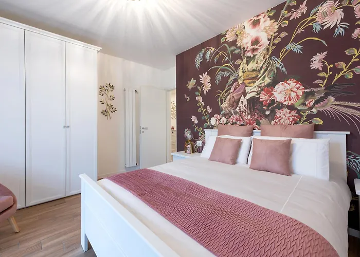 Lora Flowers Suite, Free Parking,self Check In, 5 * 科莫