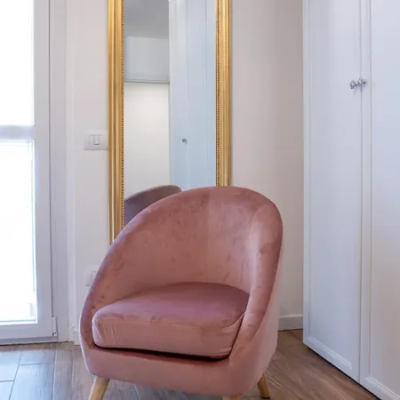 Lora Flowers Suite, Free Parking,self Check In, 5 Apartamento *