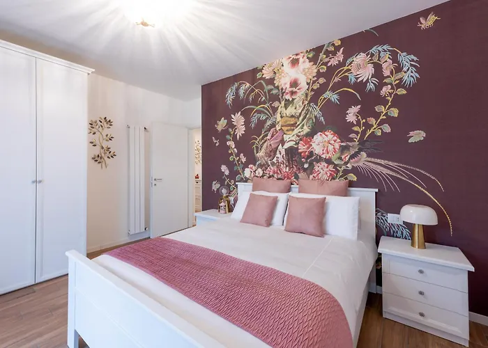 Lora Flowers Suite, Free Parking,self Check In, 5 * Como